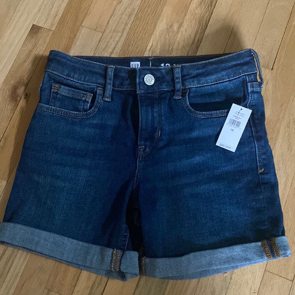 Gap Size 12 Girls denim shorts. Midi short style